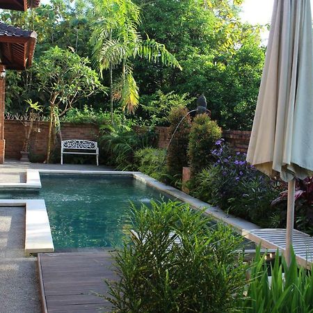 Villa Mayong Uluwatu Ngoại thất bức ảnh